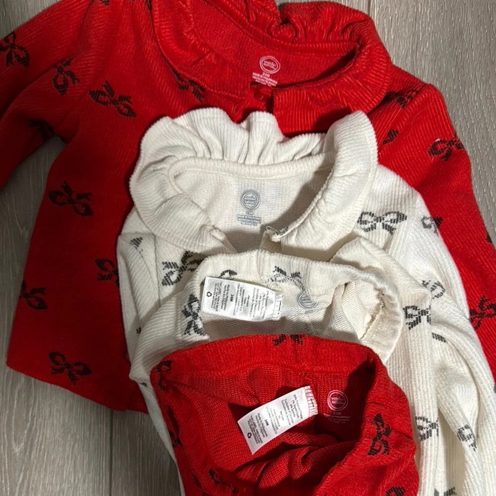 2 Kids Pajamas Set - Red and White with Ribbon Print 24 mo - Picture 7 of 7